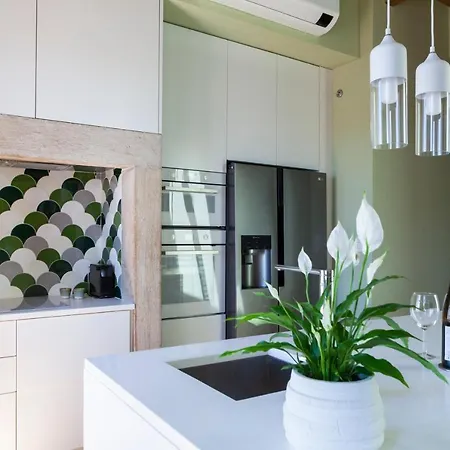 Panoramic View -3bedrs+3baths+ Balconies+ac Apartament *