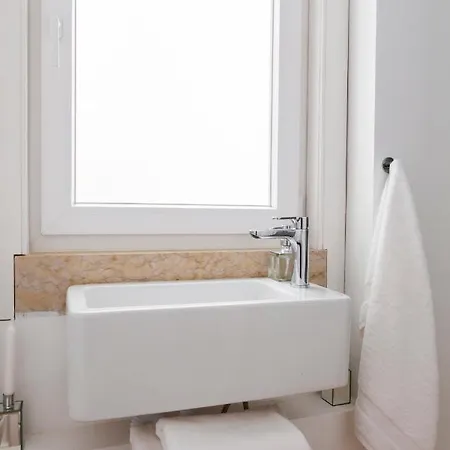 Panoramic View -3bedrs+3baths+ Balconies+ac Appartamento *