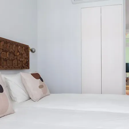 Апартаменты Panoramic View -3bedrs+3baths+ Balconies+ac Лиссабон