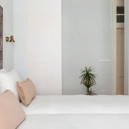 Panoramic View -3bedrs+3baths+ Balconies+ac Appartamento Lisbona